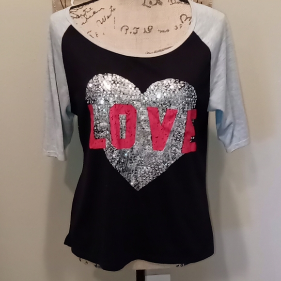 Hard Candy Tops - Hard Candy tee shirt